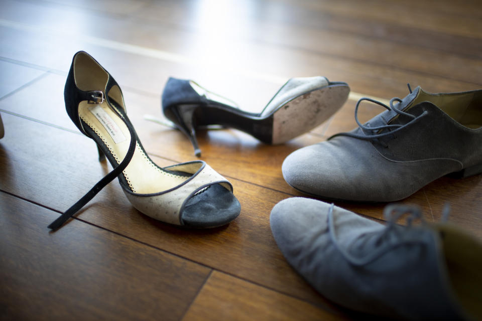 Ein herumstehendes Paar Schuhe sorgte in Cleveland für eine ganz besondere Belastungsprobe für einer Ehe. (Bild: Ute Grabowsky/Photothek via Getty Images)