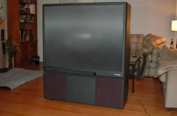 A giant '90s TV