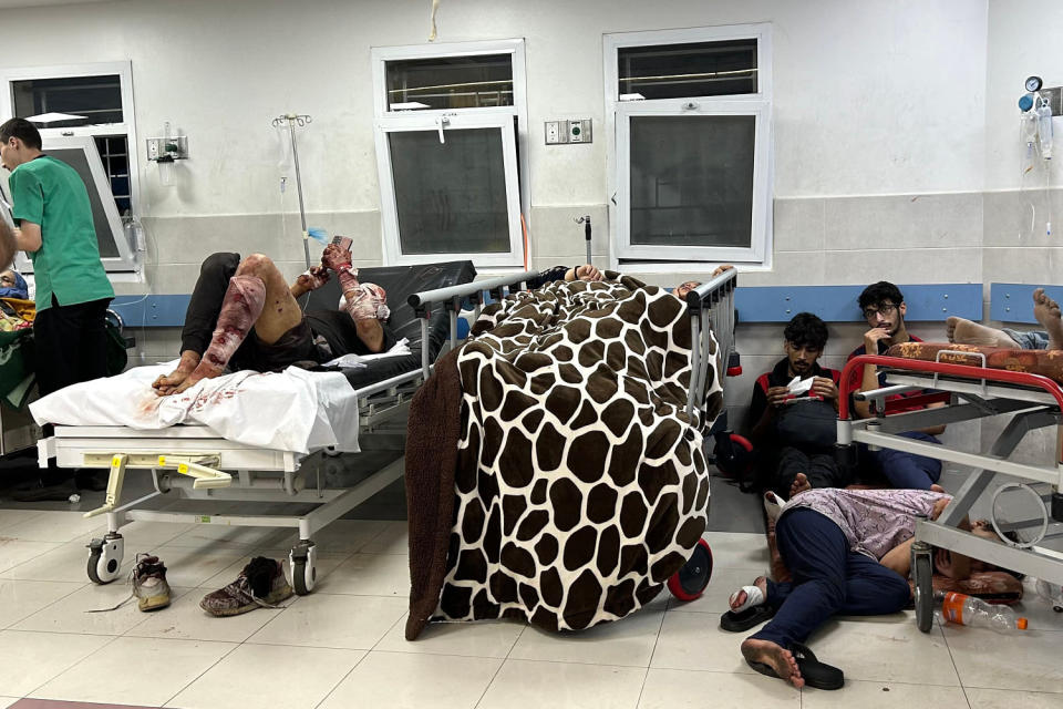 Image: CORRECTION-TOPSHOT-PALESTINIAN-ISRAEL-CONFLICT-HOSPITAL (Khader Al Zanoun / AFP - Getty Images)