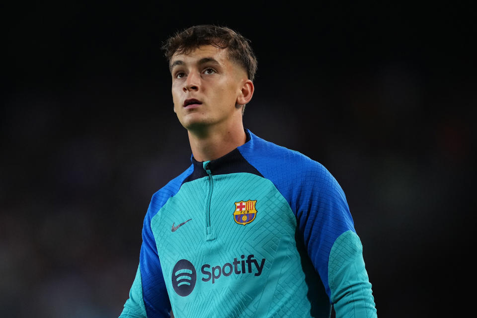 �� Marc Casadó pens new Barcelona deal