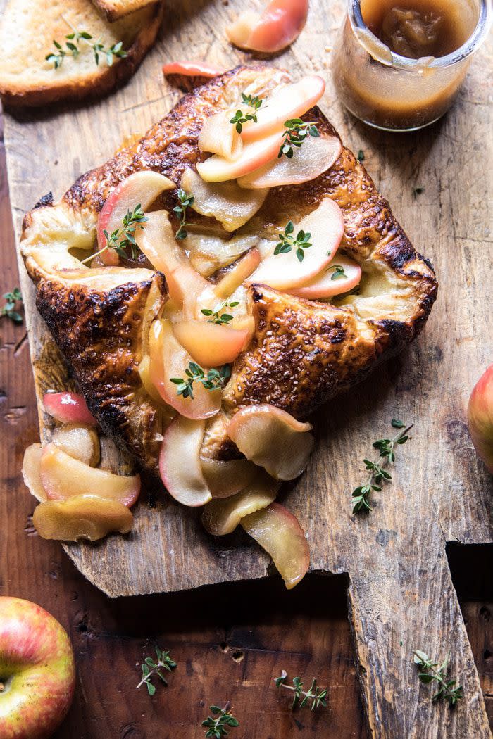 Baked Brie With Maple Butter Roasted Apples