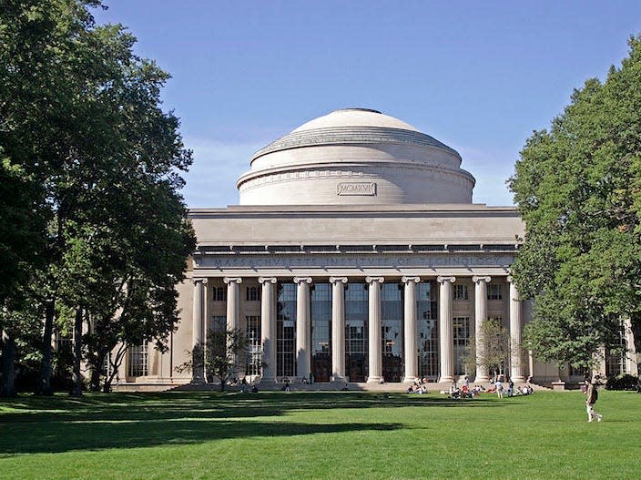 mit campus