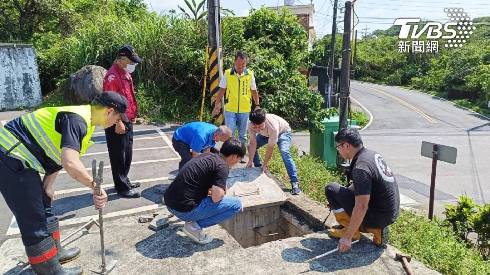 &#x008b66;&#x003001;&#x006d88;&#x003001;&#x00516c;&#x006240;&#x003001;&#x0052d5;&#x004fdd;&#x004eba;&#x0054e1;&#x00ff0c;&#x006380;&#x00958b;&#x007bb1;&#x006db5;&#x005f8c;&#x00ff0c;&#x0078ba;&#x005b9a;&#x0072d7;&#x005420;&#x008072;&#x004f9d;&#x00820a;&#x0065b7;&#x0065b7;&#x007e8c;&#x007e8c;&#x0050b3;&#x0051fa;&#x003002;(&#x005716;/&#x0065b0;&#x005317;&#x0052d5;&#x004fdd;&#x008655;&#x0063d0;&#x004f9b;)