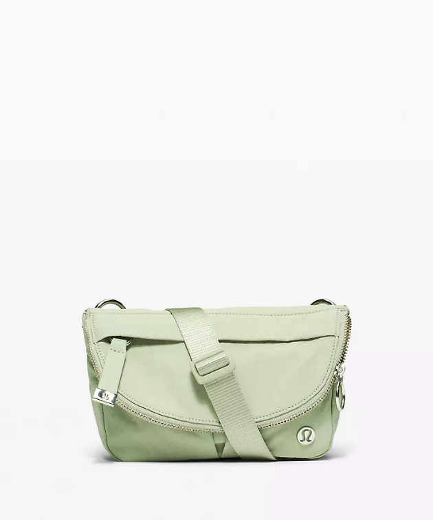 All Night Festival Bag (Photo via Lululemon)