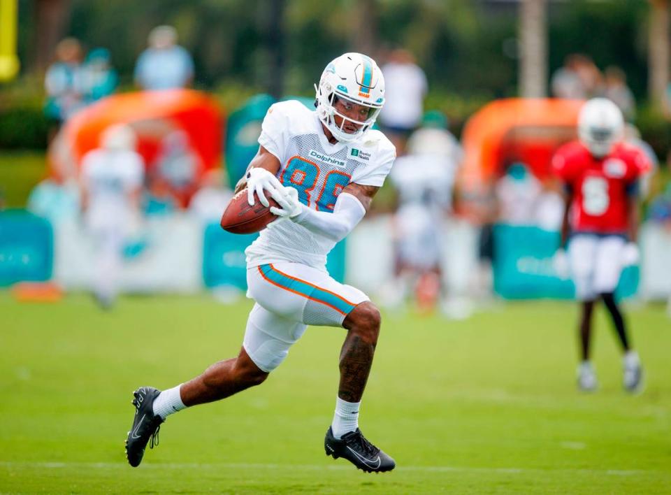 Miami Dolphins wide receiver Braylon Sanders (86) catches a pass during NFL football training camp at Baptist Health Training Complex in Hard Rock Stadium on Sunday, August 7, 2022 in Miami Gardens, Florida.