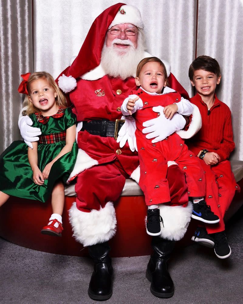 Lachey children with Santa in 2018 | Vanessa Lachey/Instagram