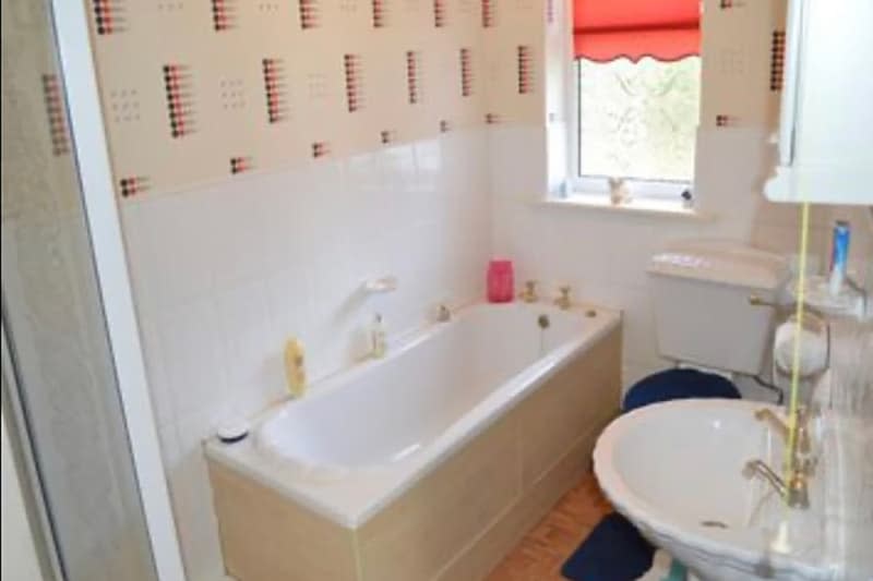 Bathroom before renovation.