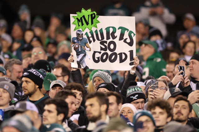 Practice Notes: Eagles fans show once again why they're the best