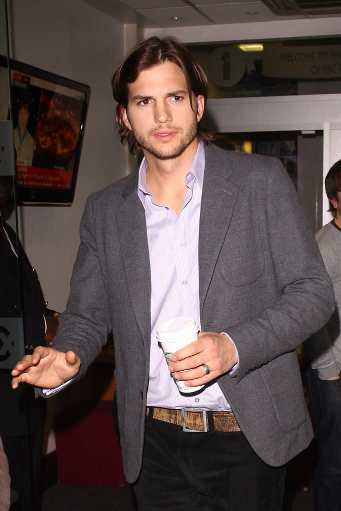 Ashton Kutcher Gossip Cop