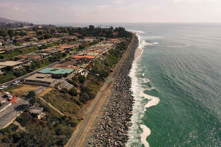 California; san clemente; erosión; cambio climático; playas; desalojos; mundo