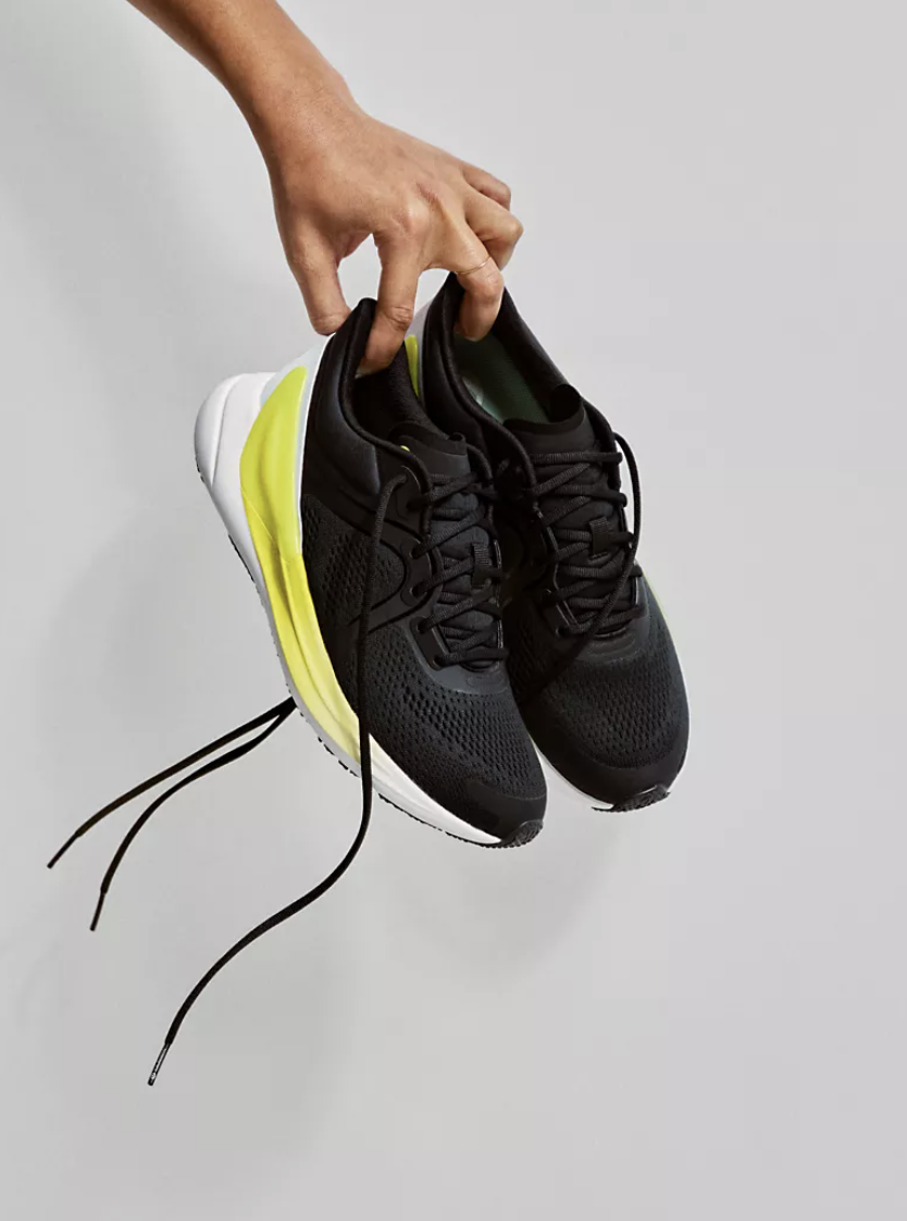 Lululemon Blissful Running Shoe in Electric Lemon