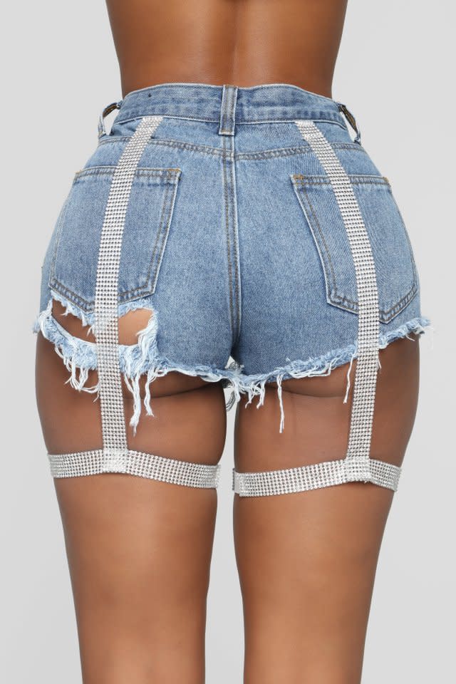 The high rise shorts will set you back $40 USD [Photo: Fashion Nova]