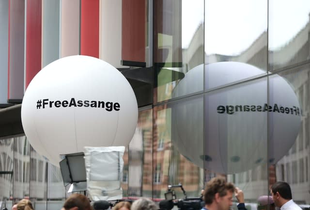 Pro-Assange protesters outside the Old Bailey