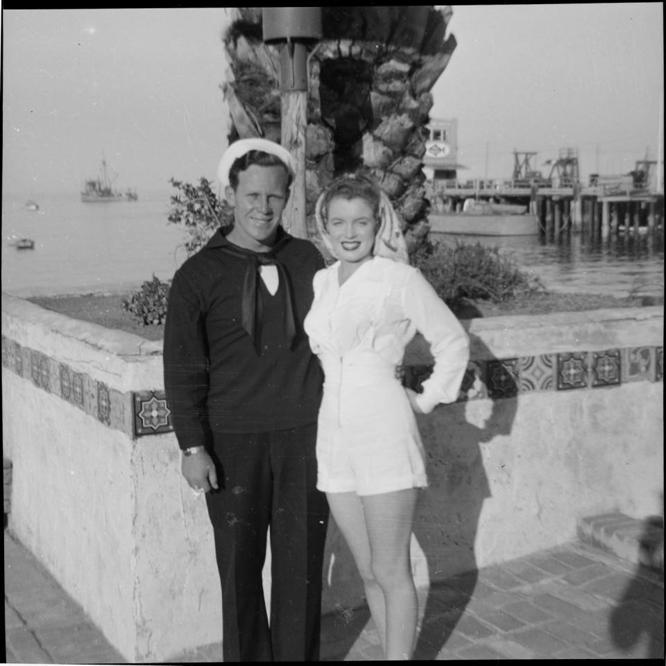 <p>Norma married merchant marine, Jimmy Dougherty, when she was 16 years old. The marriage lasted until 1946. </p>