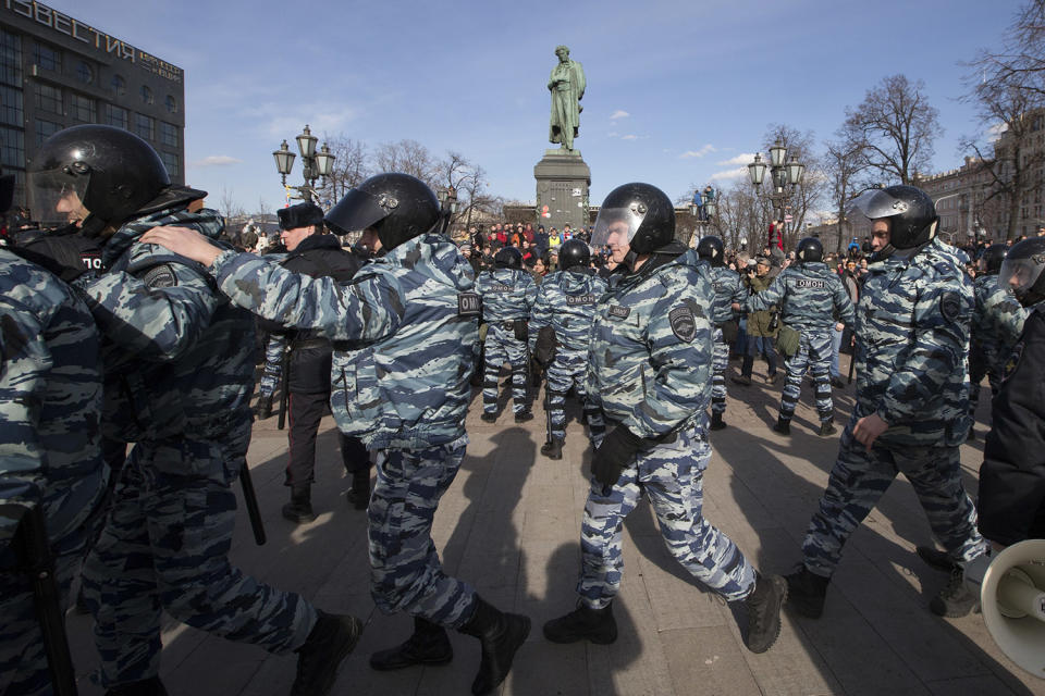 Protests nationwide bring thousands to Russia’s streets