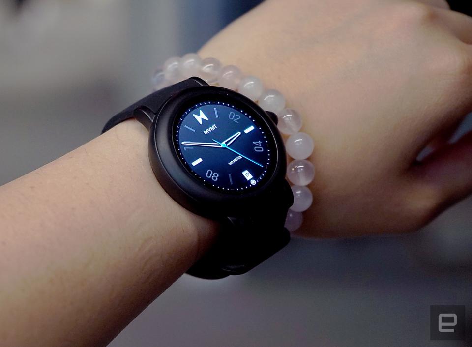 Look at all that space on your smartwatch's face. You could be doing so much