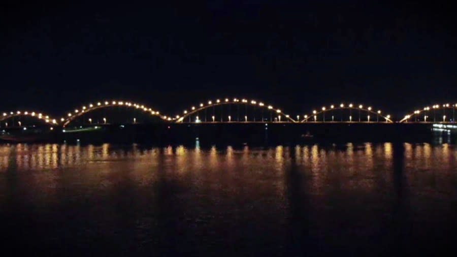 Centennial Bridge (OurQuadCities.com)
