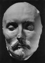 Secondo un'altra teoria, la maschera dovrebbe essere invece quella del poeta inglese Ben Johnson. (Photo by Fritz Eschen/ullstein bild via Getty Images)