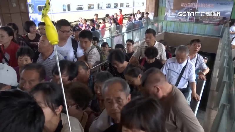 5月1日勞動節花東總是湧進一票遊客。