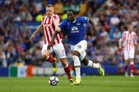 Football Soccer Britain - Everton v Stoke City - Premier League - Goodison Park - 27/8/16 Everton's Romelu Lukaku in action with Stoke City's Ryan Shawcross Action Images via Reuters / Ed Sykes Livepic