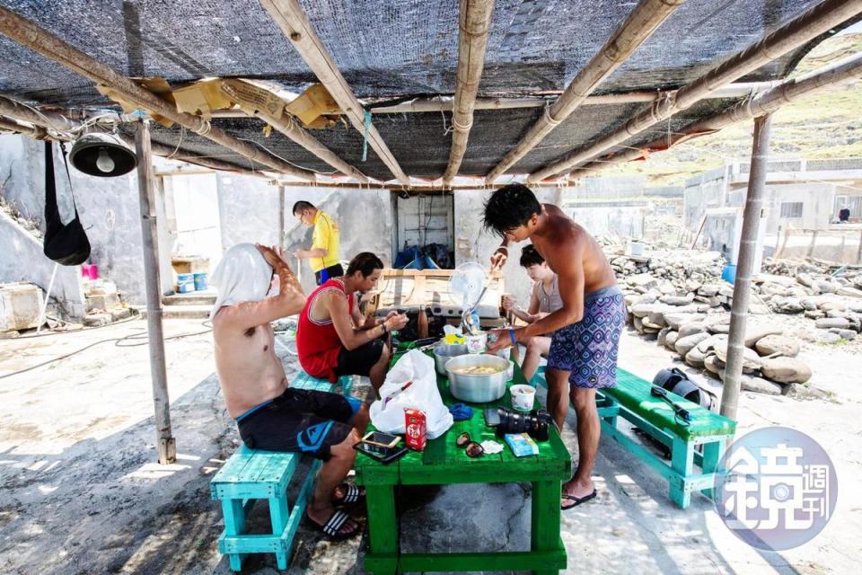 南方四島薰衣草自由潛水的行程會登上東嶼坪吃午餐。