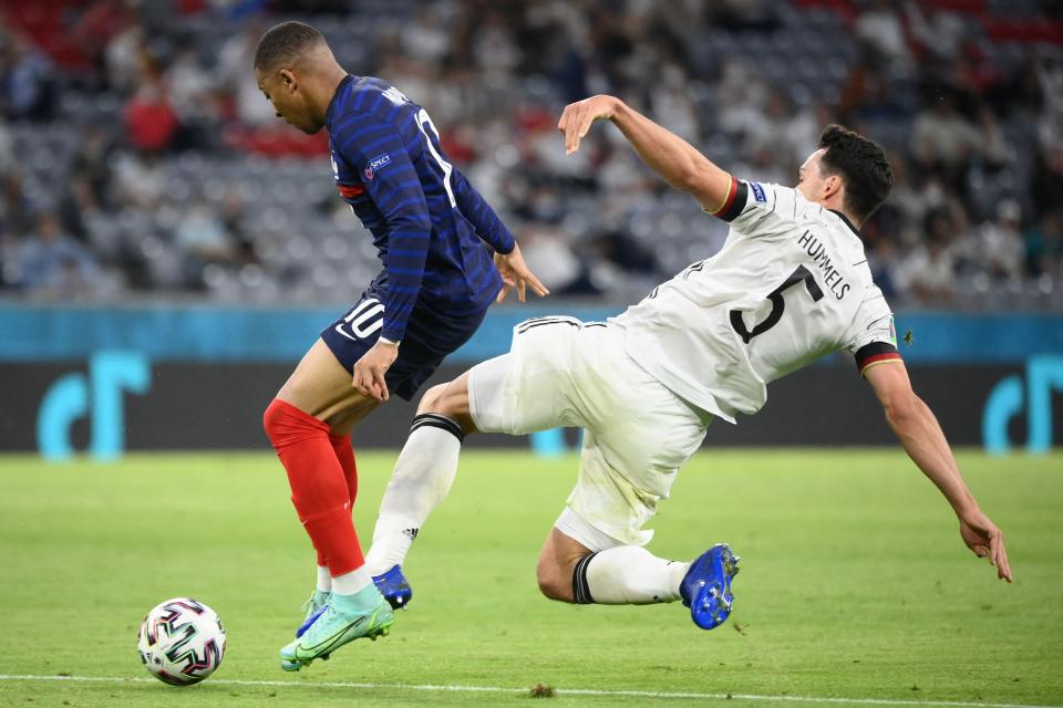 Kylian Mbappe caused Mats Hummels problems (POOL/AFP via Getty Images)