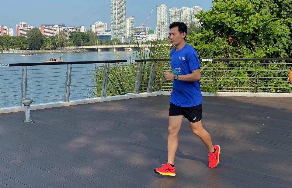 Zac Leow is training to complete the Standard Chartered Singapore Marathon in under 5hr 30min. (PHOTO: Chia Han Keong/Yahoo Southeast Asia)