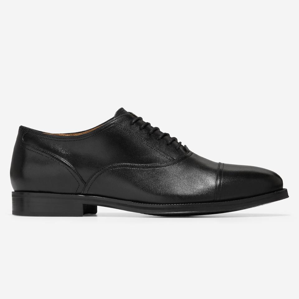 <p><a href="https://go.redirectingat.com?id=74968X1596630&url=https%3A%2F%2Fwww.colehaan.com%2Fmens-modern-classics-cap-toe-oxford-black%2FC36780.html&sref=https%3A%2F%2Fwww.menshealth.com%2Fstyle%2Fg27102616%2Fbest-tuxedo-shoes%2F" rel="nofollow noopener" target="_blank" data-ylk="slk:Shop Now;elm:context_link;itc:0;sec:content-canvas" class="link ">Shop Now</a></p><p>Modern Classics Cap Toe Oxford</p><p>colehaan.com</p><p>$229.95</p>