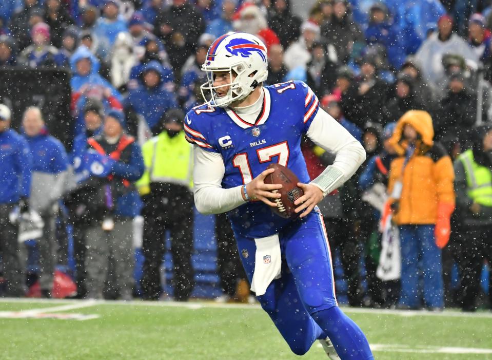 The weather in Buffalo on Sunday could be troublesome, but the Bills' Josh Allen will face a Dolphins defense that gives up the third-most fantasy points to quarterbacks.