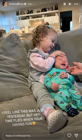 Patrick Mahomes Cradles Daughter Sterling In Brittany Matthews