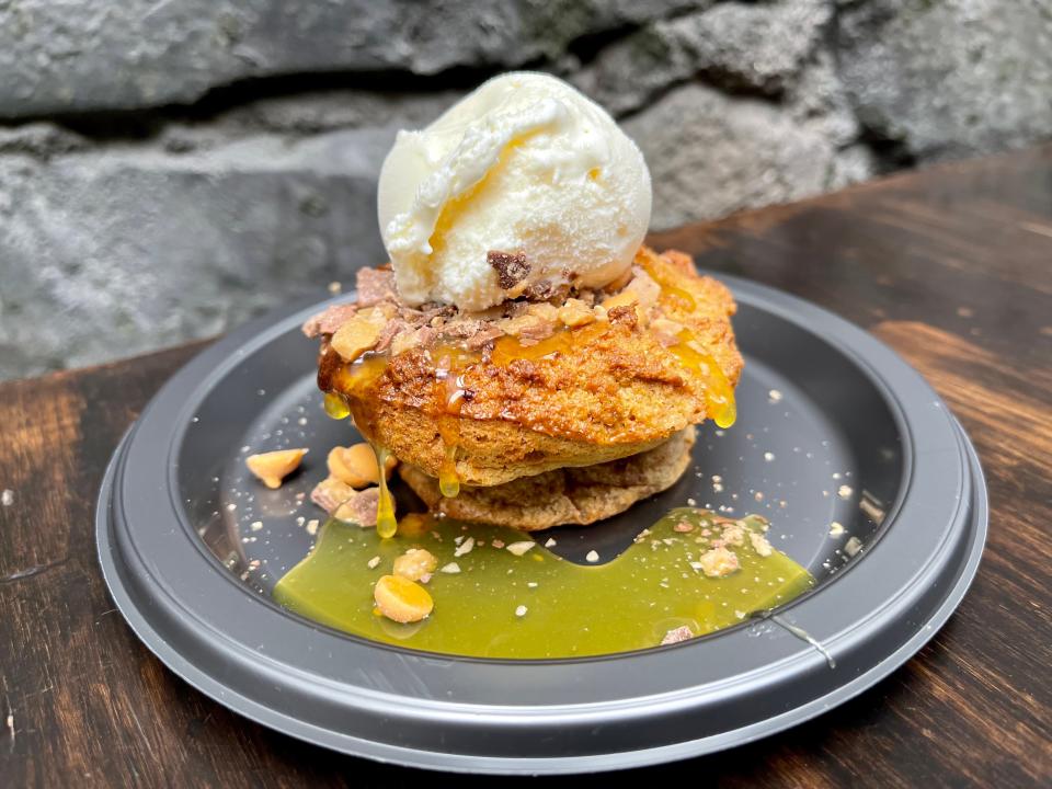 sweet treat with pastry and ice cream from the wizarding world of harry potter at universal