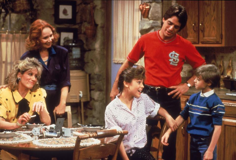 Judith Light, Katherine Helmond, Alyssa Milano, Tony Danza and Danny Pintauro in "Who's the Boss?"