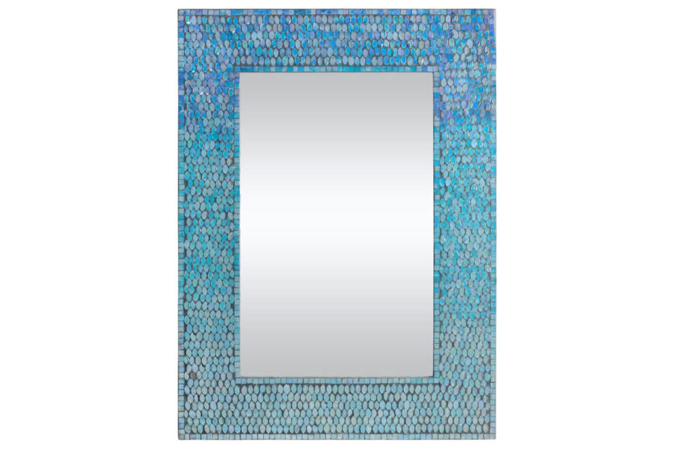 This mirror reminds us of a mermaid’s tail. So pretty!