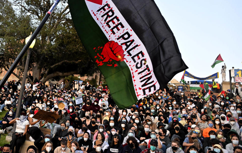 Los Angeles, CA - May 01:  Los Angeles, CA - May 01:  Protestors gather outside the Pro-Palestinian encampment on the campus of UCLA in Los Angeles on Wednesday, May 1, 2024. (Photo by Keith Birmingham/MediaNews Group/Pasadena Star-News via Getty Images)