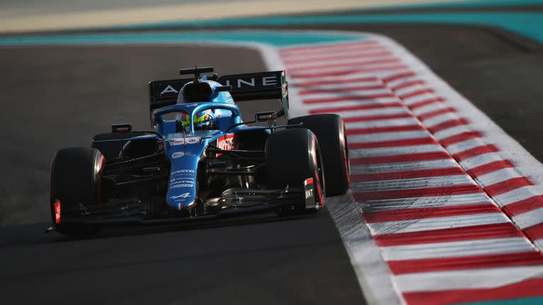 Oscar Piastri durante los test en Abu Dabi, en 2021; el joven talento desairó a Alpine, que ya perdió a Fernando Alonso para el futuro