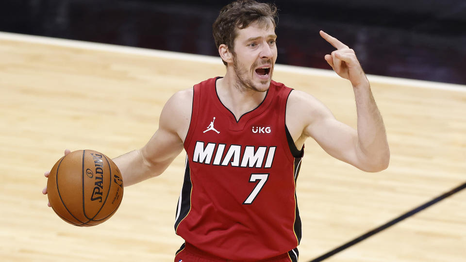 MIAMI, FLORIDA - FEBRUARY 03: Goran Dragic #7 of the Miami Heat in action against the Washington Wizards during the third quarter at American Airlines Arena on February 03, 2021 in Miami, Florida. NOTE TO USER: User expressly acknowledges and agrees that, by downloading and or using this photograph, User is consenting to the terms and conditions of the Getty Images License Agreement.  (Photo by Michael Reaves/Getty Images)