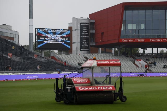 A big screen informing spectators that the match has been abandoned 