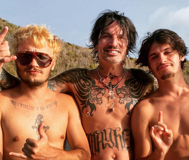 Pamela Anderson Kids, Children: Sons Brandon, Dylan With Tommy Lee –  StyleCaster