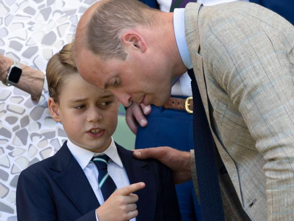 Prinz George mit seinem Vater Prinz William. (Bild: imago/i Images)