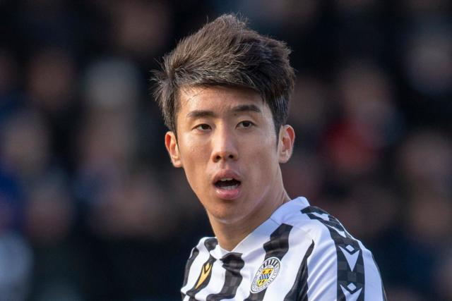 St Mirren open discussions to land Celtic midfielder Kwon on extended deal