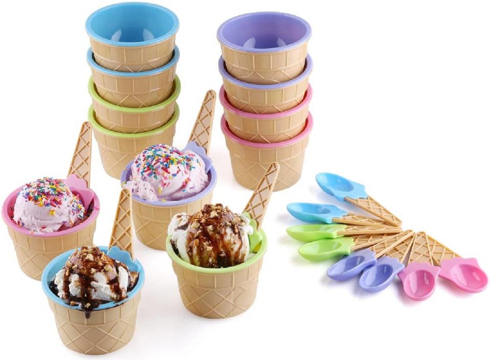 These fun high quality ice cream bowls are guaranteed to brighten up your party.  (Source: Amazon) 