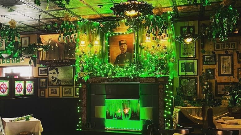 Bar with green decor