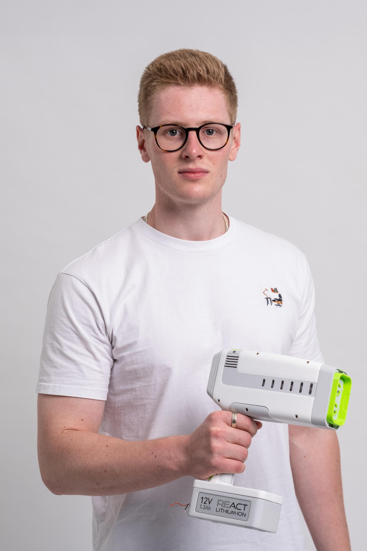 Joseph Bentley, aged 22 from Essex, designs device that can quickly stem blood loss from stab victims