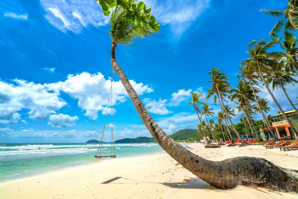 Idyllic white sands blanket palm-tree fringed beaches on Phú Quốc (Getty Images/iStockphoto)