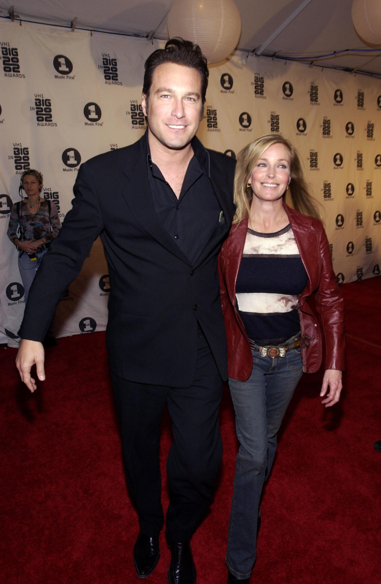 The couple at the VH1 Big In 2002 Awards at the Olympic Stadium on Dec. 4, 2002 in Los Angeles. (Vince Bucci / Getty Images)