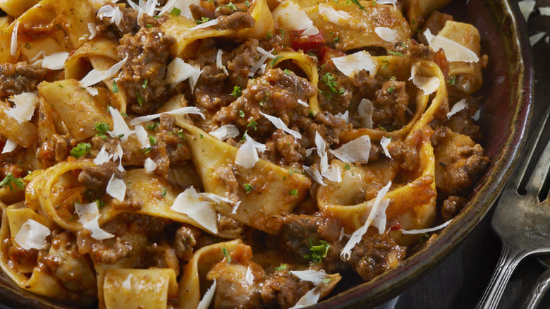 bolognese pasta close up