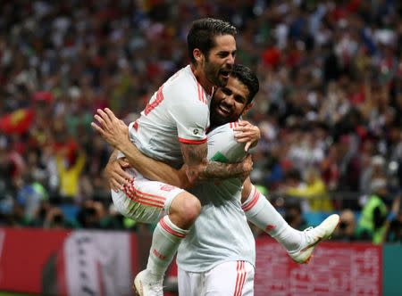 Soccer Football - World Cup - Group B - Iran vs Spain - Kazan Arena, Kazan, Russia - June 20, 2018 Spain's Diego Costa celebrates scoring their first goal with Isco REUTERS/Sergio Perez