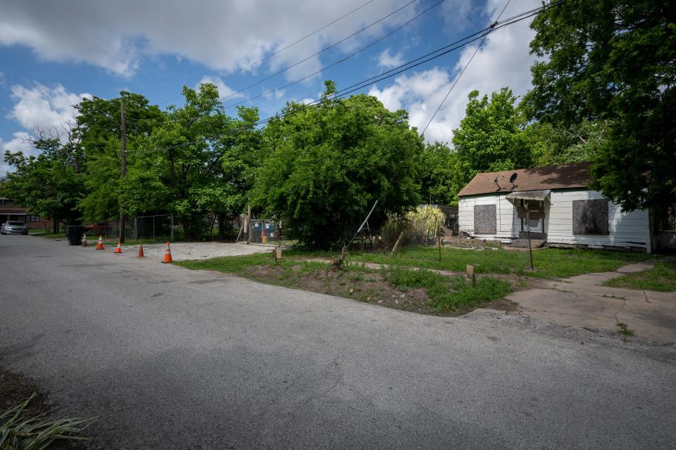 The home where George Floyd lived with his niece Bianca Williams now sits abandoned in Houston's Third Ward.