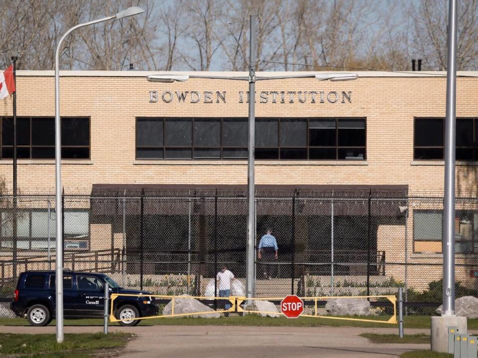 The Bowden Institution near Calgary, Alta. Correctional Service Canada said it would review the circumstances of Crowe's death. (Jeff McIntosh/Canadian Press - image credit)