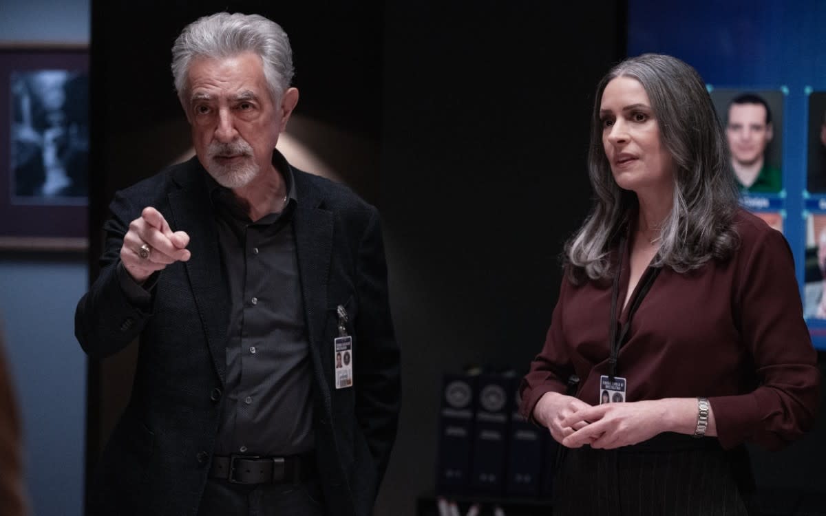 Joe Mantegna, Paget Brewster<p>Photo Credit: Michael Yarish /Paramount+</p>